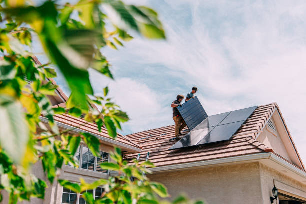 Best Roof Gutter Cleaning  in Chehalis, WA